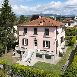 Agnese **** Lucca