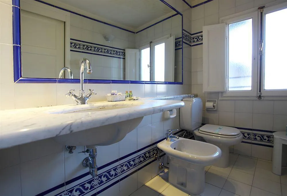 **** Hotel Grand Universe Lucca, Autograph Collection Italia